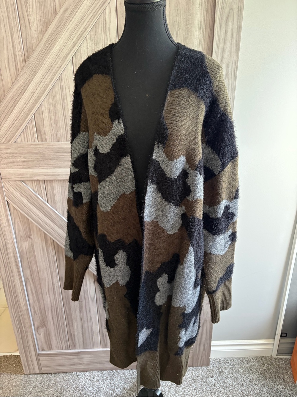 Dex Women's Camouflage Open-Front Cardigan - Olive/Gray/Black